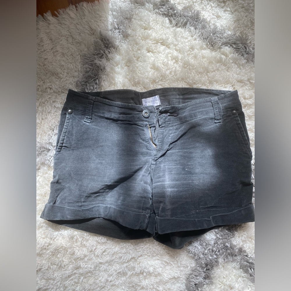 Mötivi grey shorts, velvet like fabric